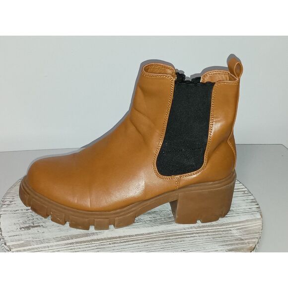 MADDEN GIRL, Tan Tessa Ankle Platform Boots, Woman Size 8.5 - Picture 1 of 8